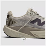 New Balance FuelCell Rebel v5 · Mujer
